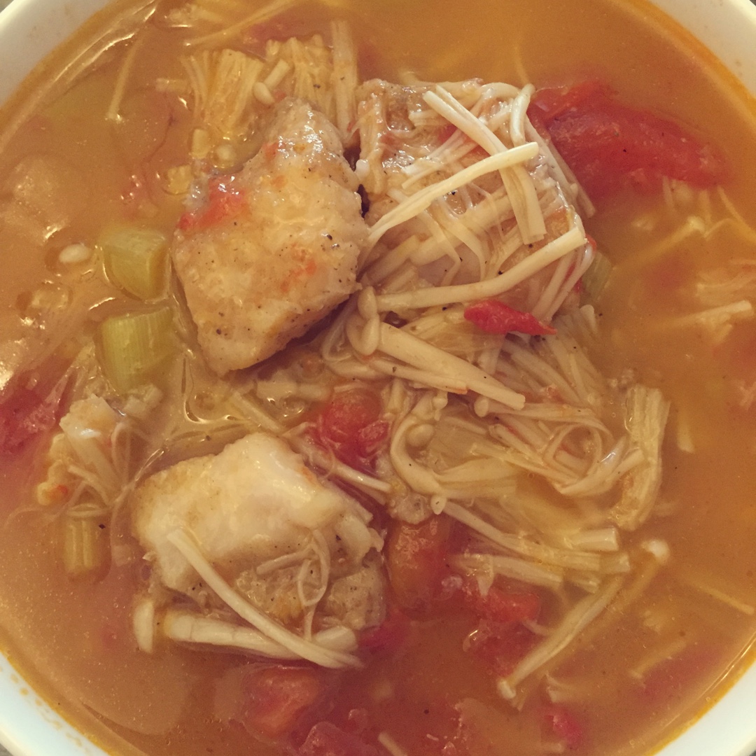 番茄锅酸汤龙利鱼