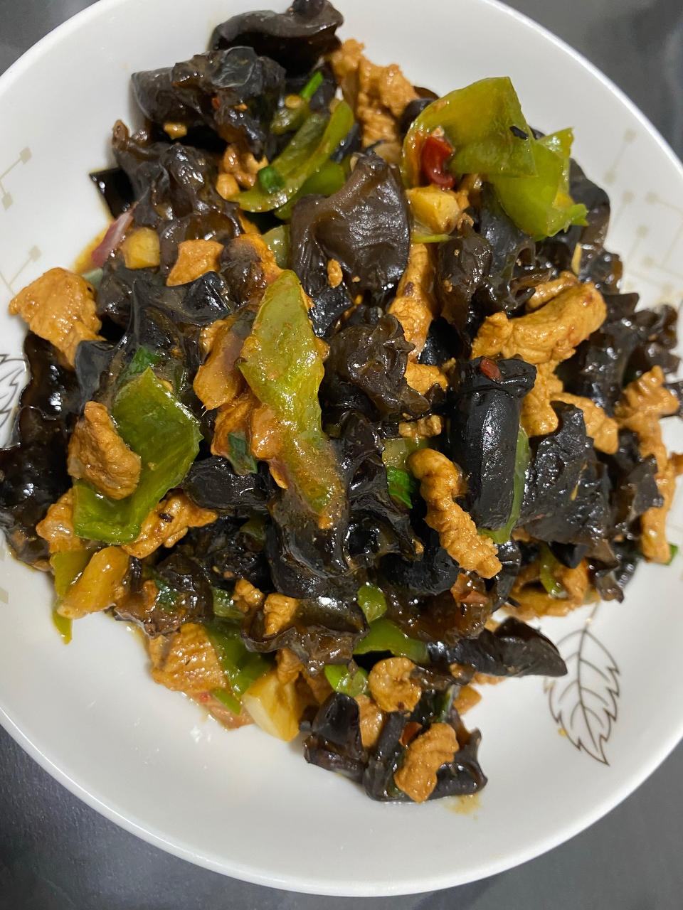 超简单家常木耳炒肉