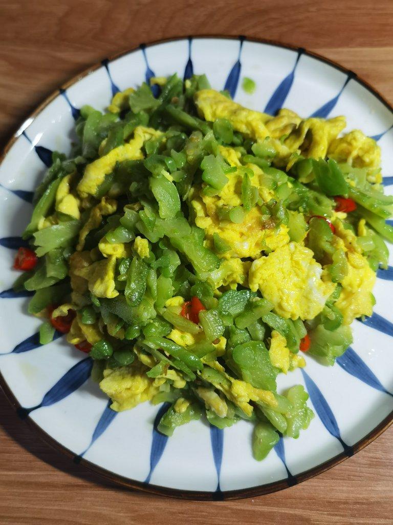 树丫丫555做的苦瓜炒蛋