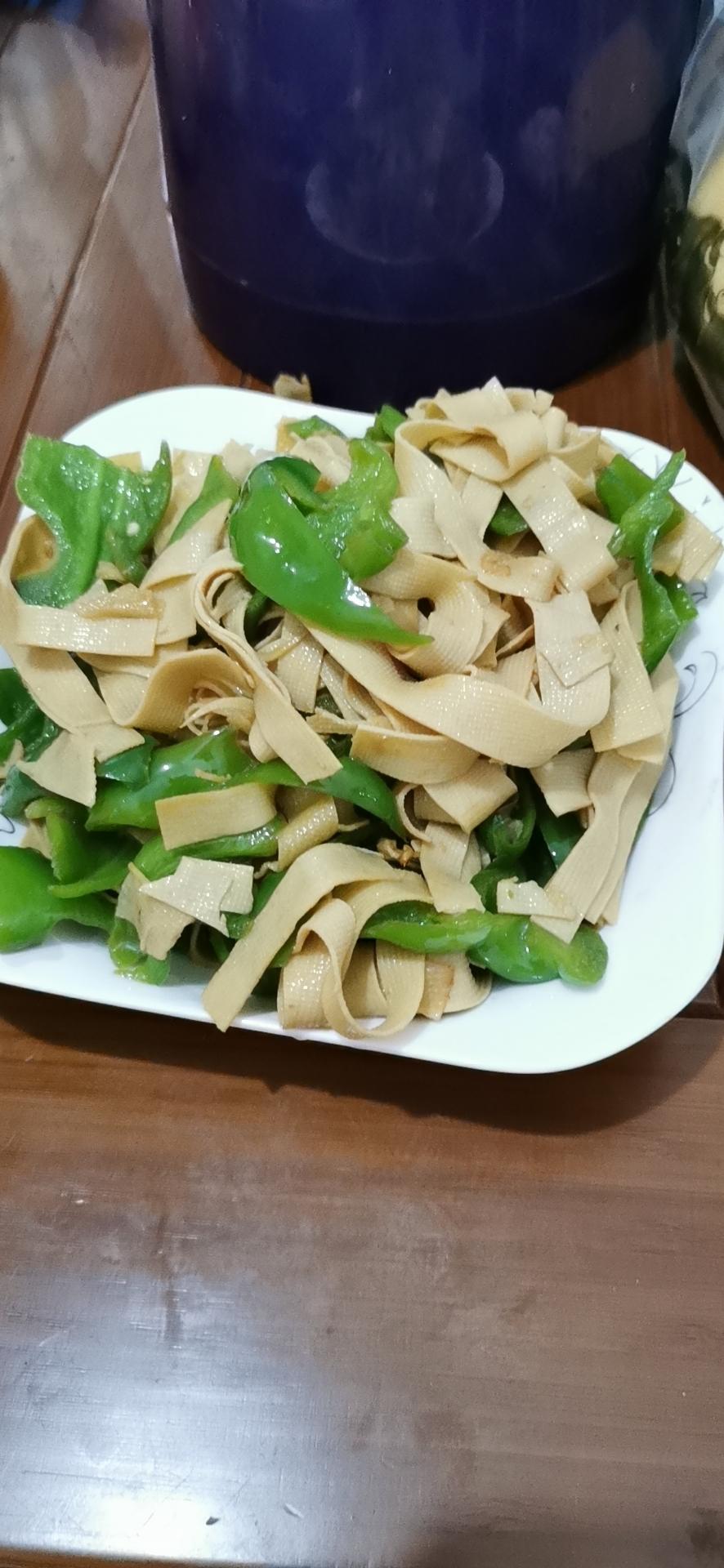 青椒炒千张的做法