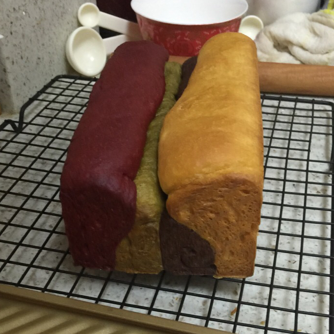 四色吐司