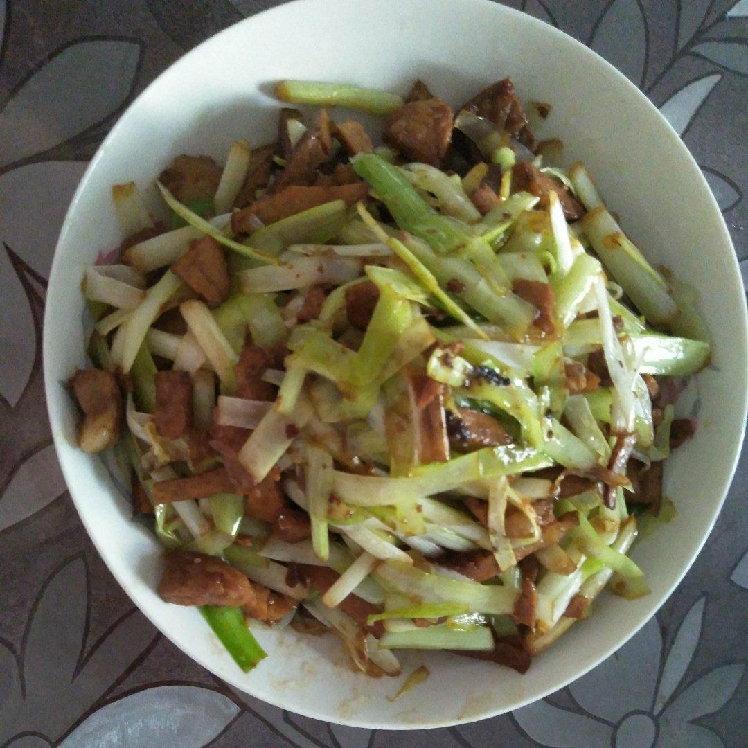 韭黄香干肉丝