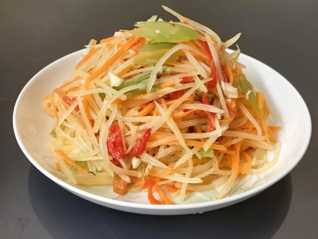 凉拌酸辣土豆丝