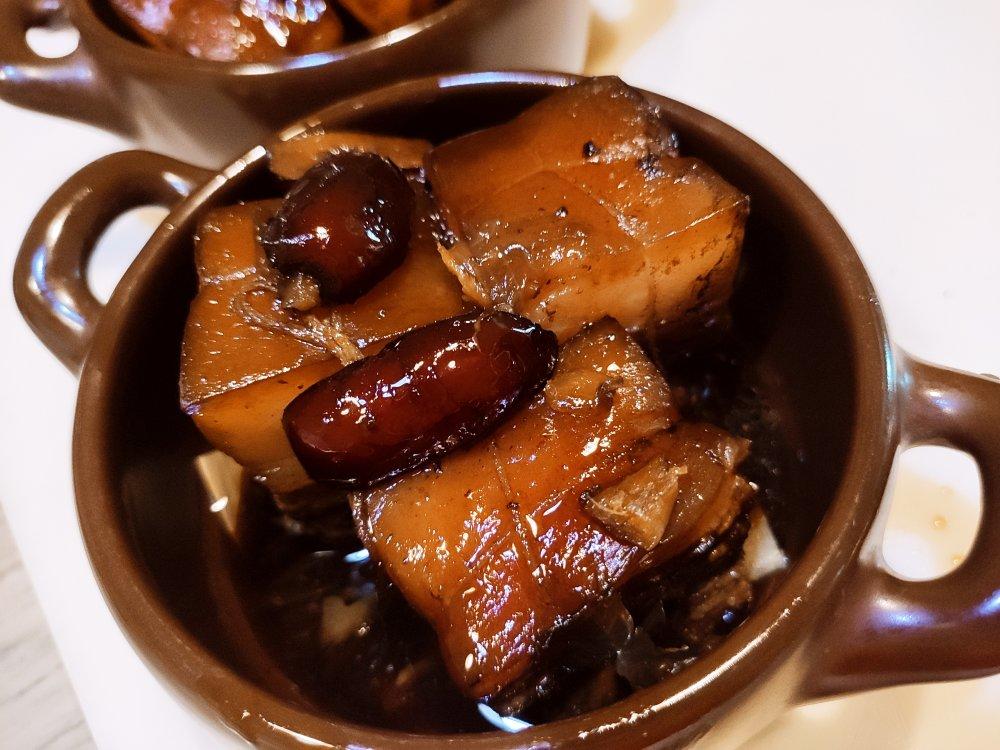 如何炖出不腻的东坡肉--酒店做法及家庭做法