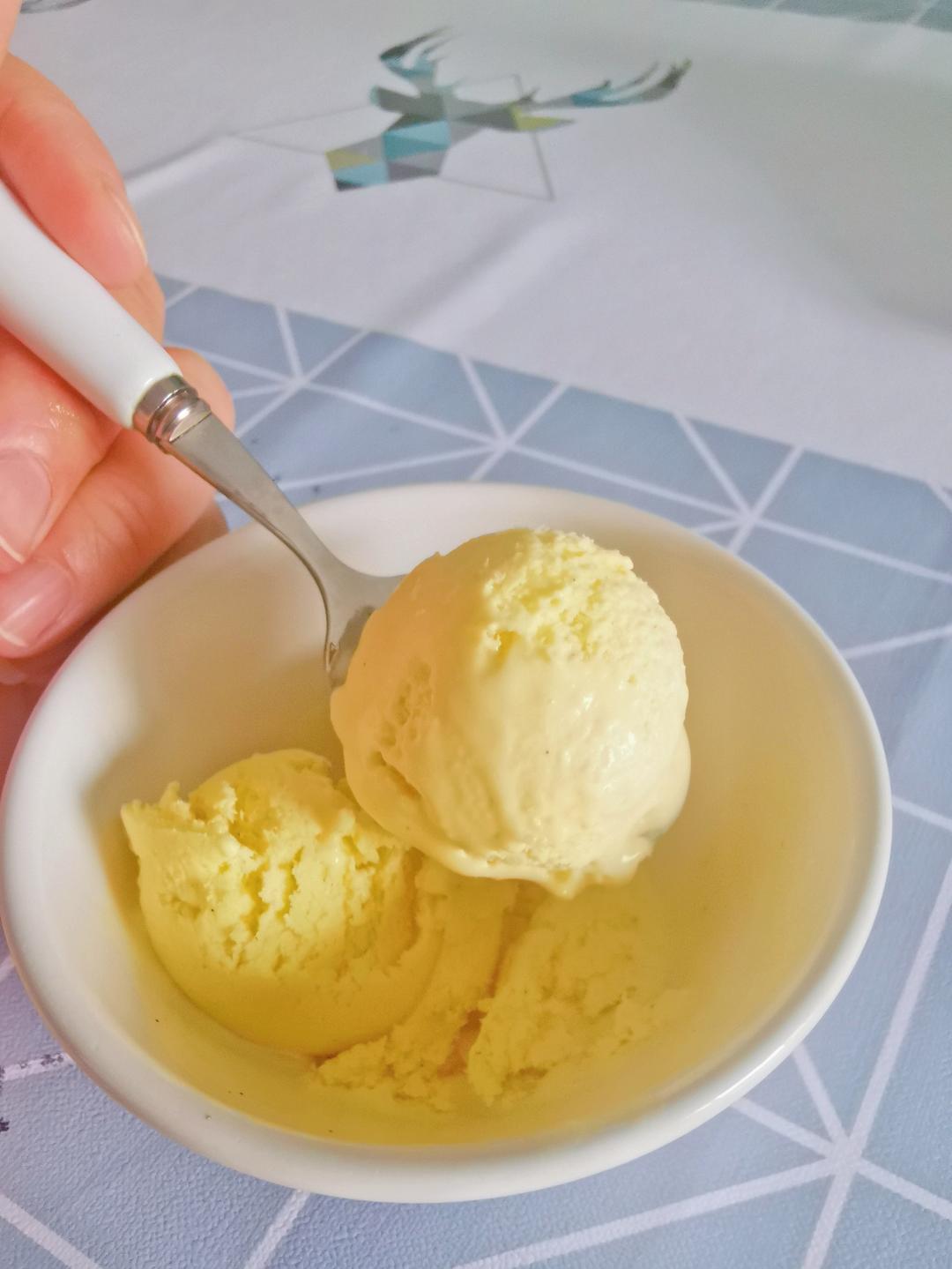 【小高姐】香草冰淇淋 手工制作的经典冰淇淋