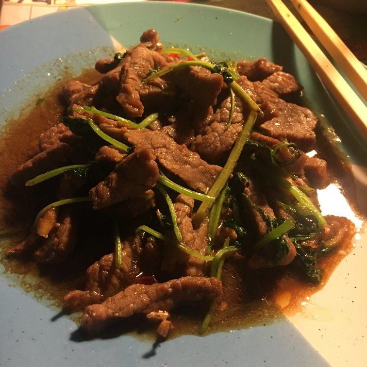 香菜牛肉