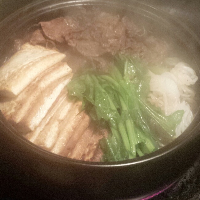 寿喜烧（日式牛肉锅）