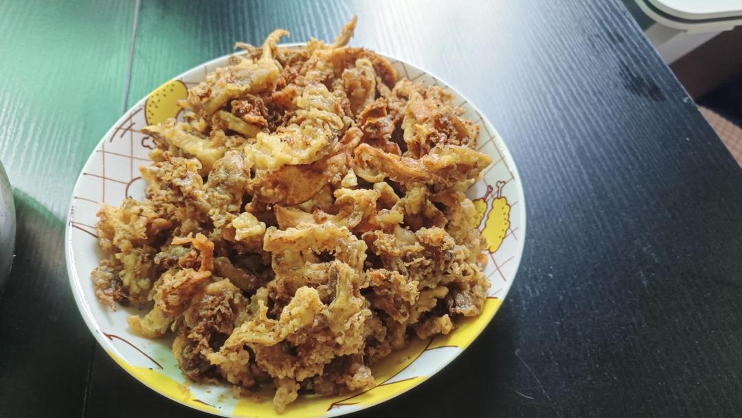 干炸蘑菇的做法，大人小孩都喜欢