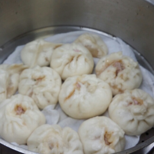 鲜肉包子
