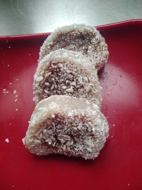 椰蓉豆沙糯米卷