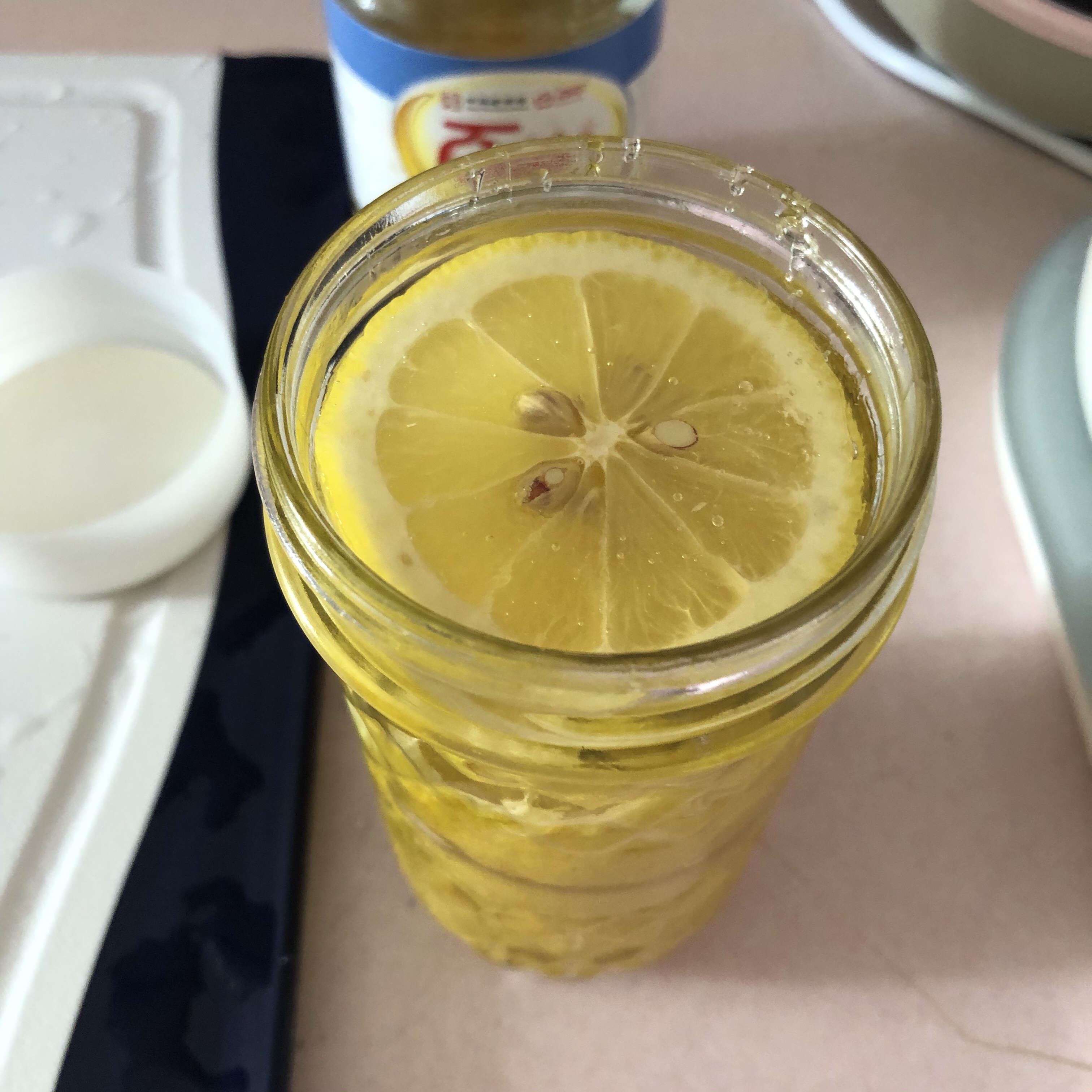 腌渍蜂蜜柠檬的做法 步骤3