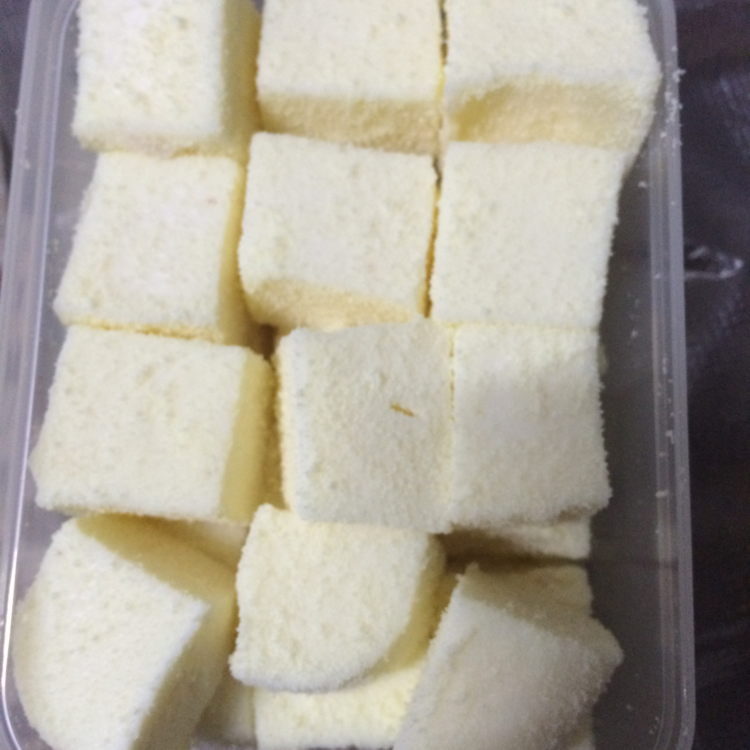 椰丝牛奶小方糕
