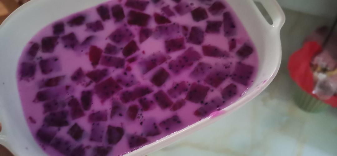 火龙果果冻布丁（吉利丁片）