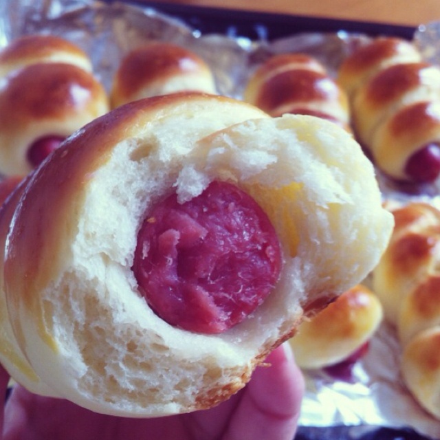 台式香肠面包卷