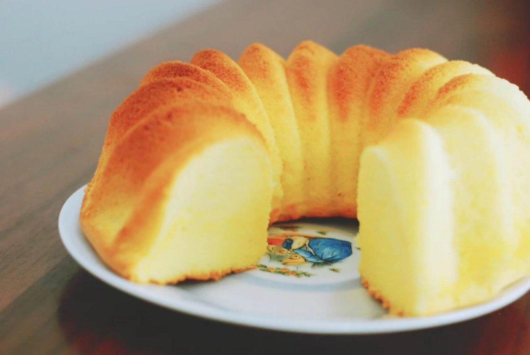 烤箱做蛋糕（戚风蛋糕的做法）