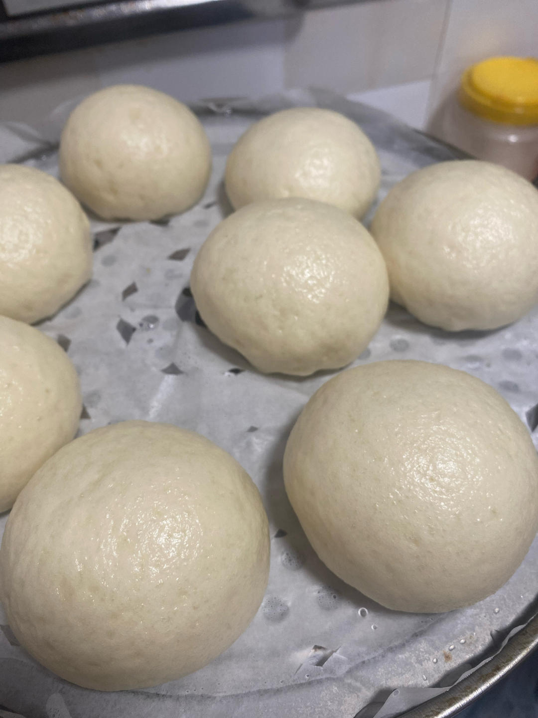 松软香甜的奶黄包，很快就可以搞定。
