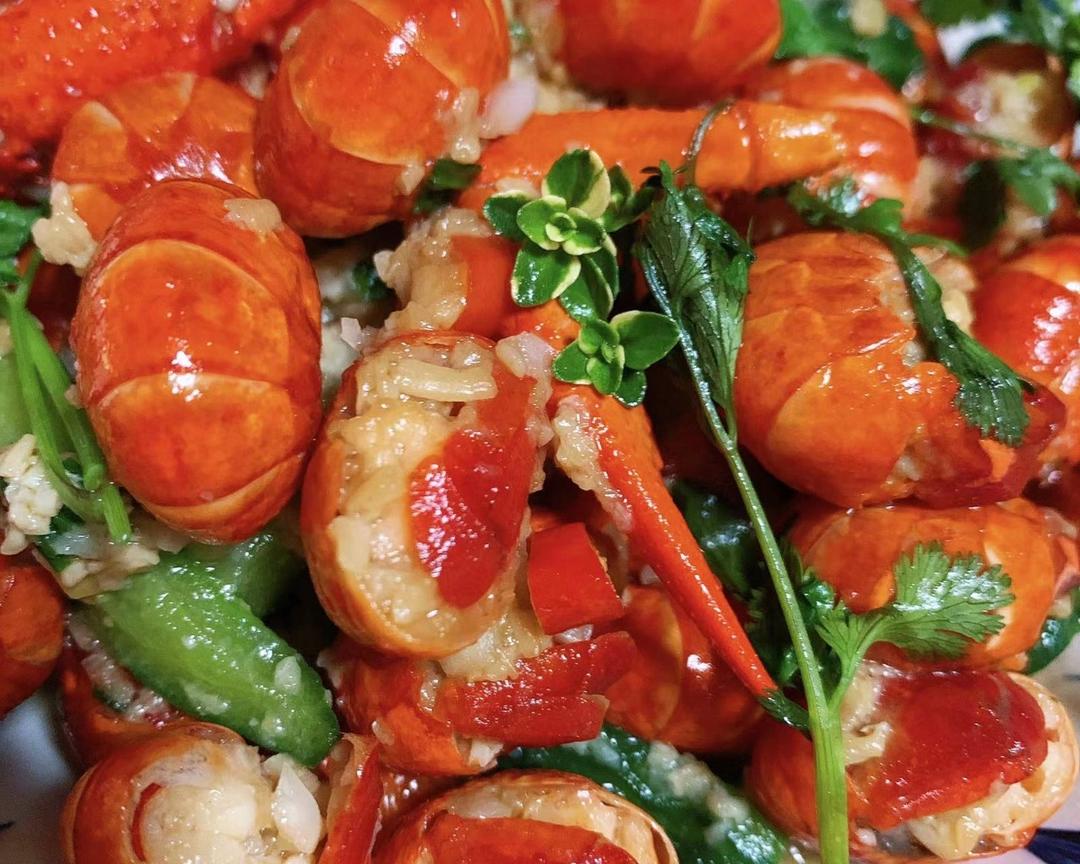 吮指香辣虾尾｜超简单快手菜，不油腻无香料