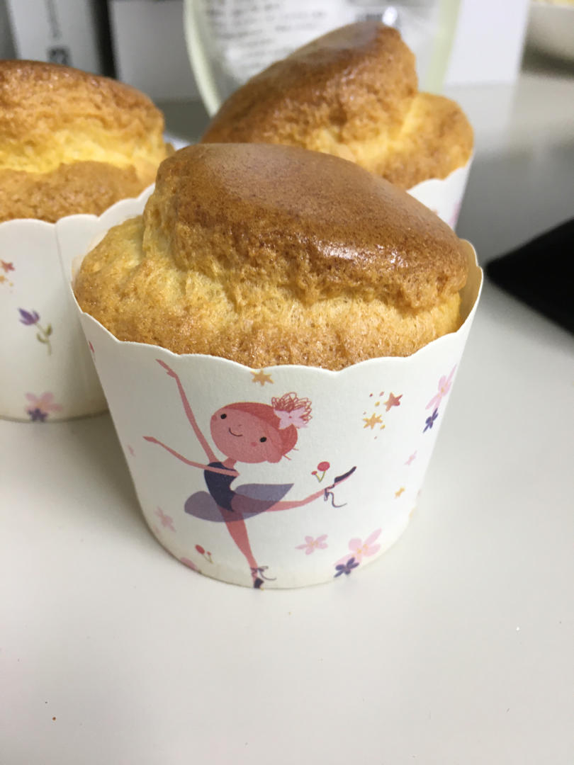 纸杯蛋糕 8寸戚风蛋糕的量