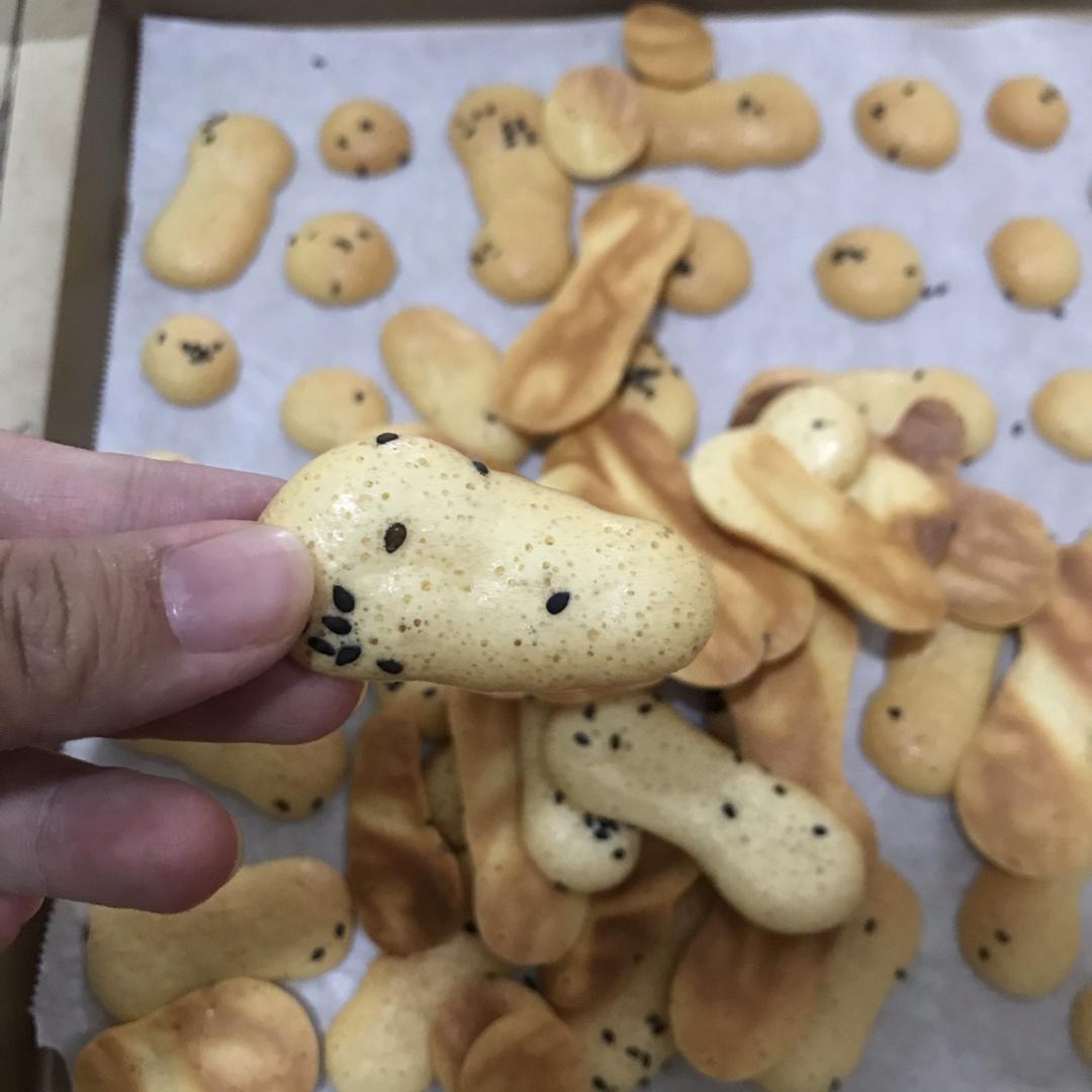入口酥脆即化的鸡蛋饼干