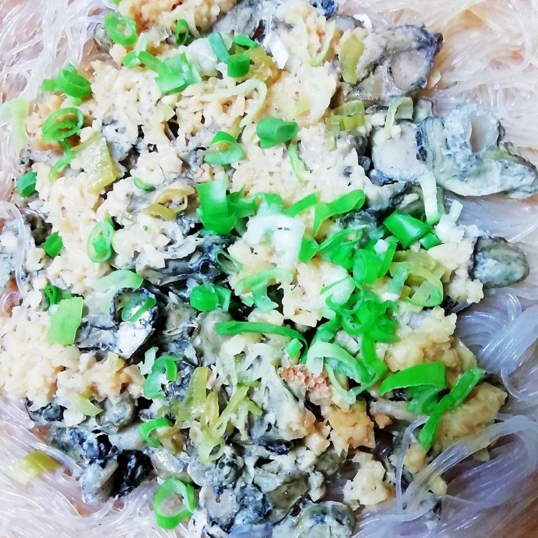 粉丝蒜蓉蒸生蚝