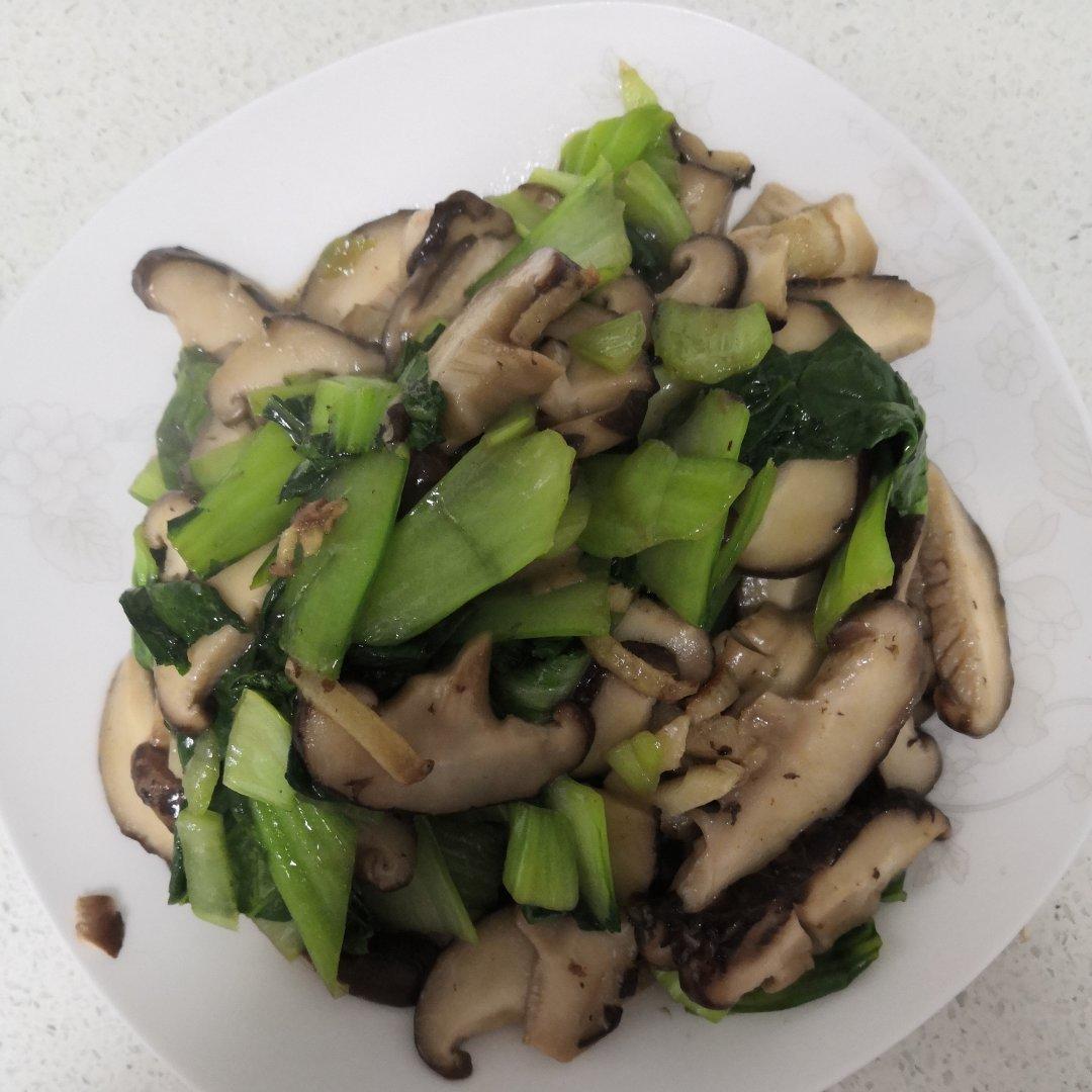 香菇油菜（简单快手）