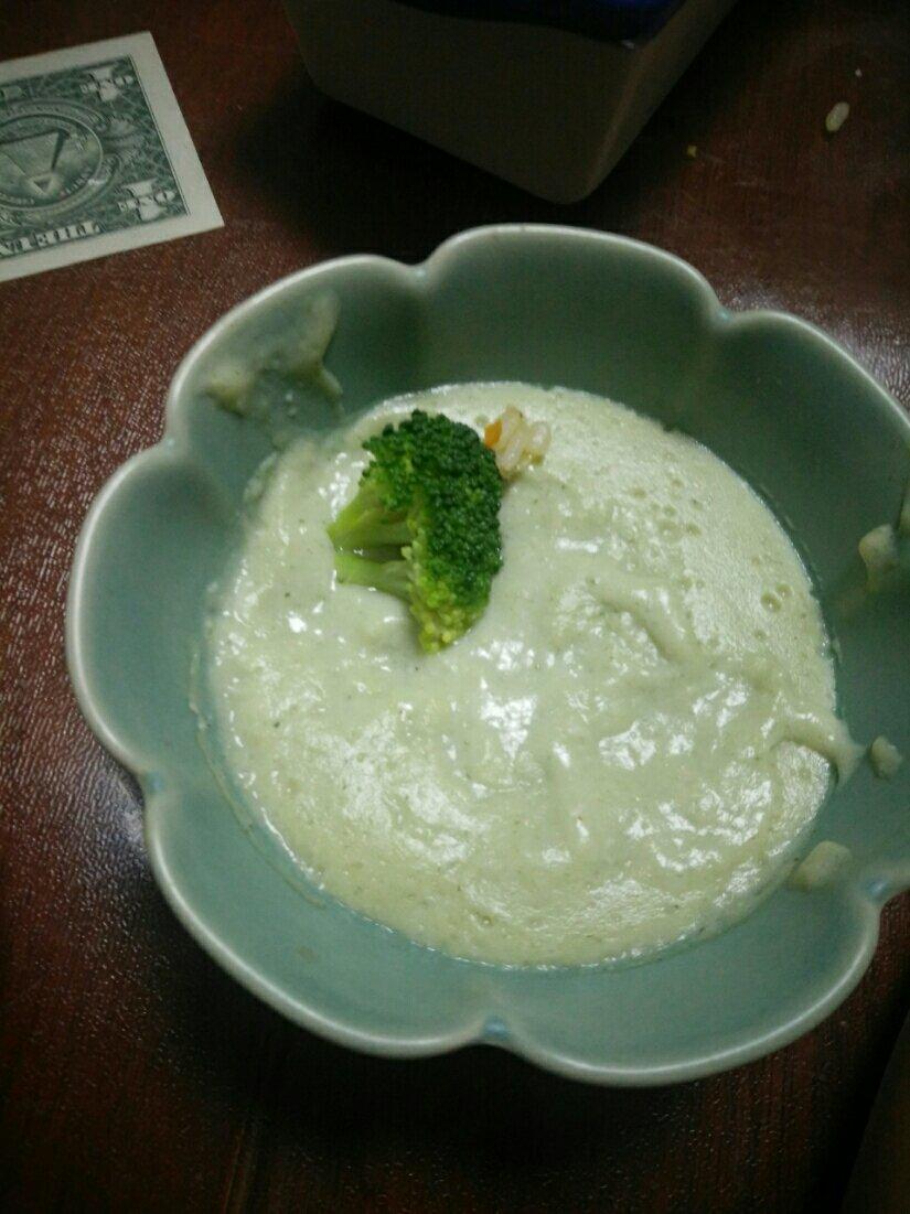 秋葵芦笋奶油浓汤