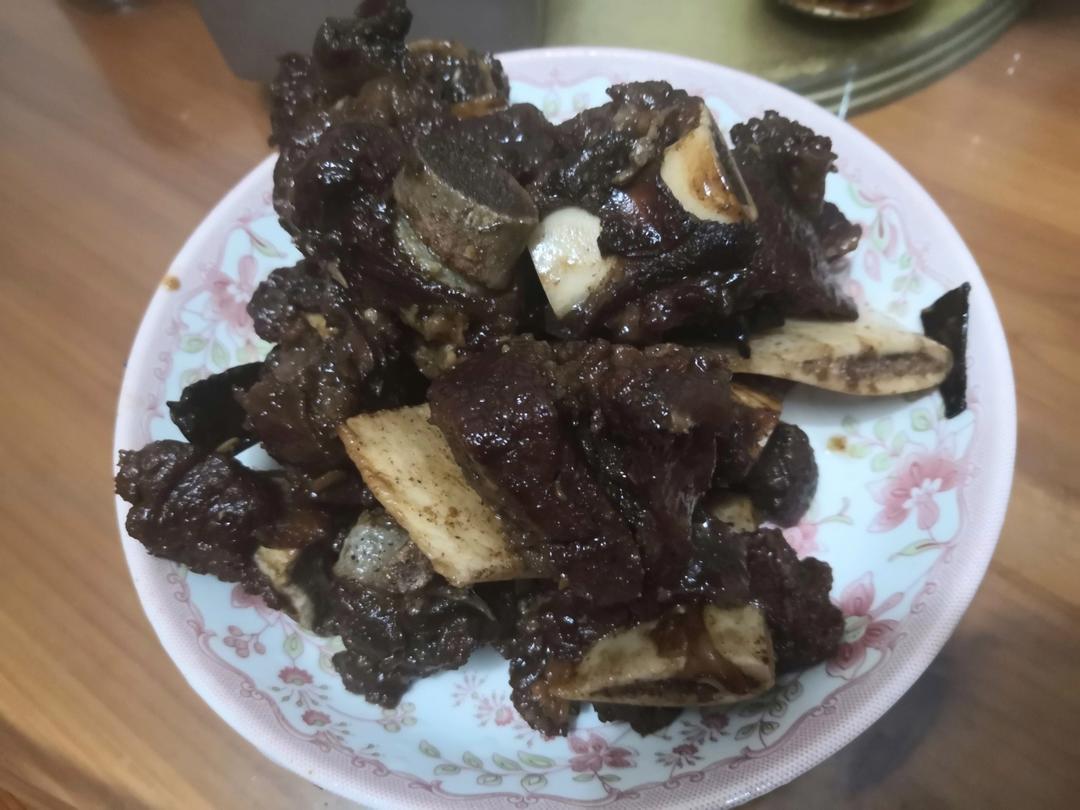 香焖牛排骨