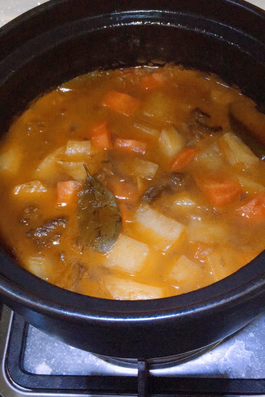 【啤酒牛腩煲】