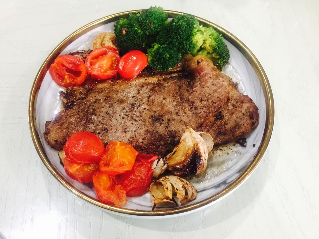 好吃到哭的煎牛排