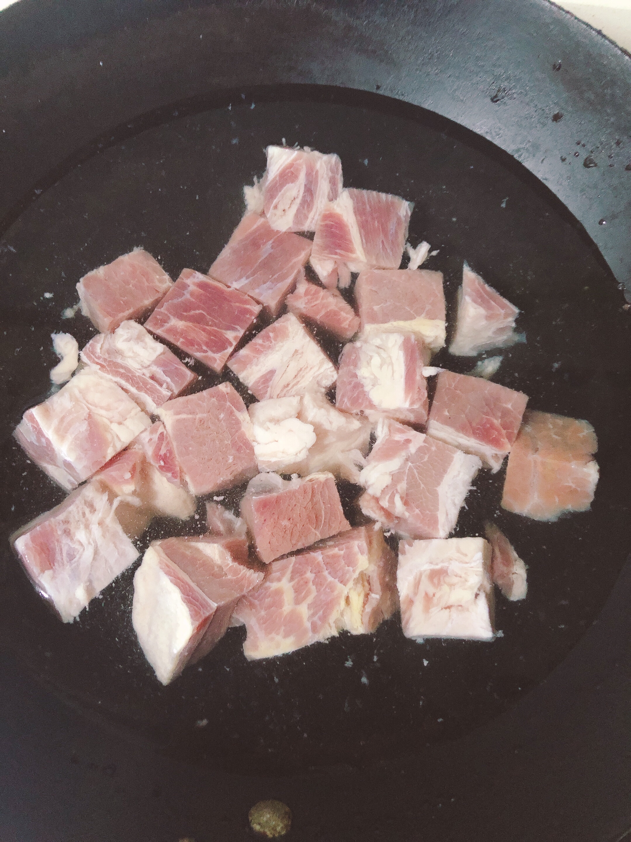 广式烧牛腩『小白也可以做的硬菜』红烧牛肉的做法 步骤3