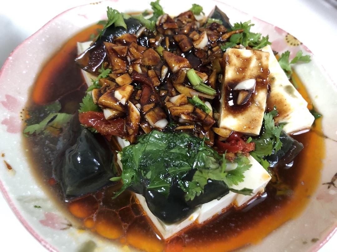 【最佳CP～】凉拌皮蛋豆腐✨