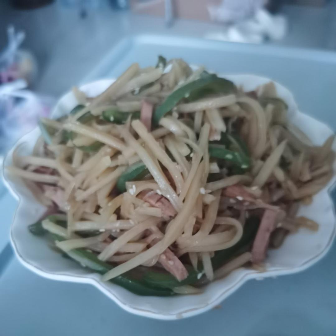 简单快手的土豆丝炒肉丝！拌饭绝绝子！！