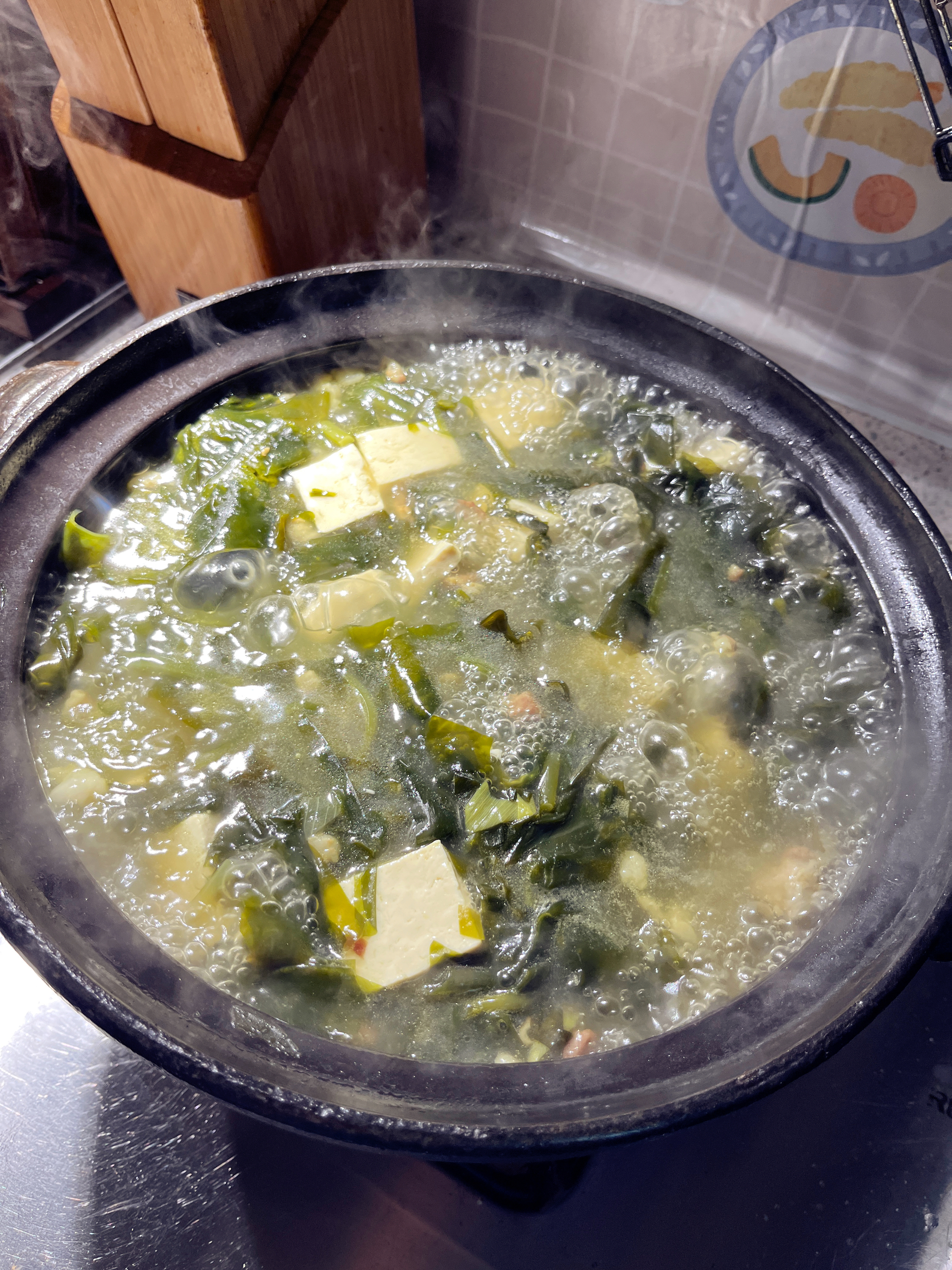 裙带菜肉沫豆腐浓汤的做法