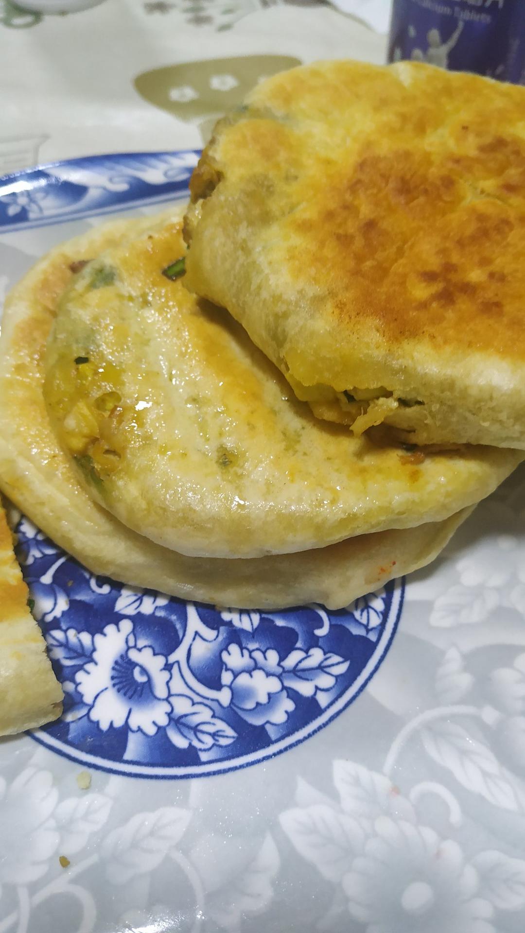 韭菜鸡蛋发面饼