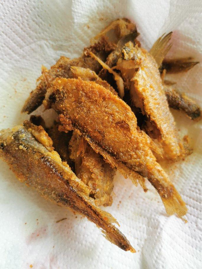 酥炸小黄鱼～吸油少