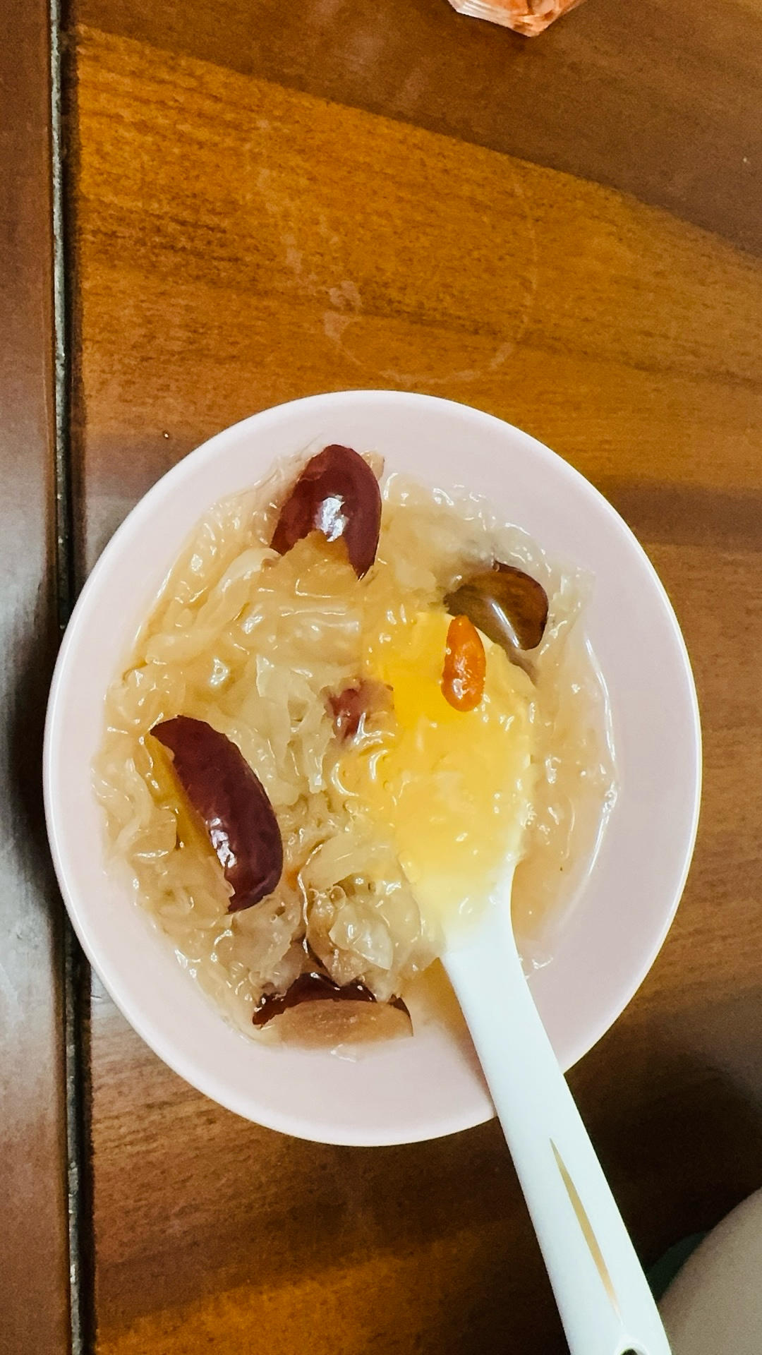 银耳汤这么煮一定有粘稠感！