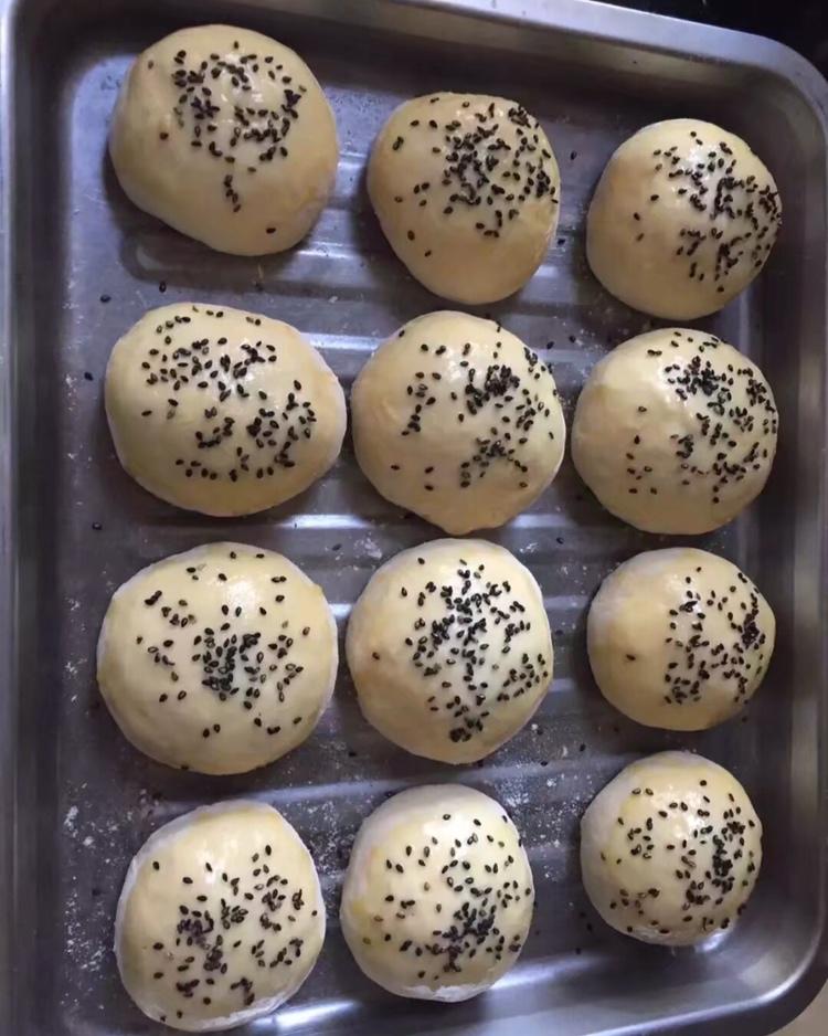 超软的牛奶小餐包