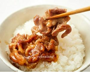 日本家庭料理－－豚丼（猪肉盖饭）的做法 步骤9