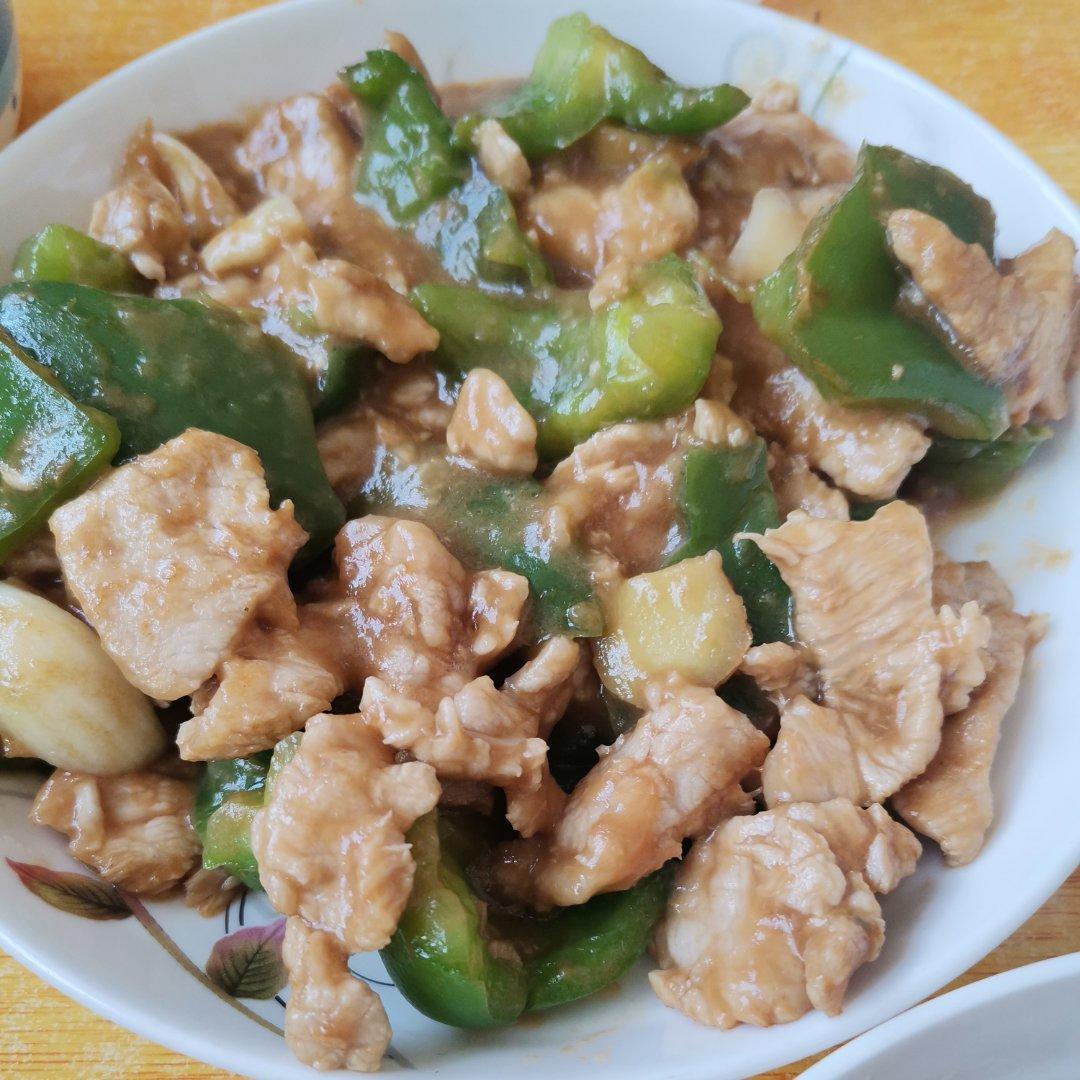 下饭神器👉青椒炒肉