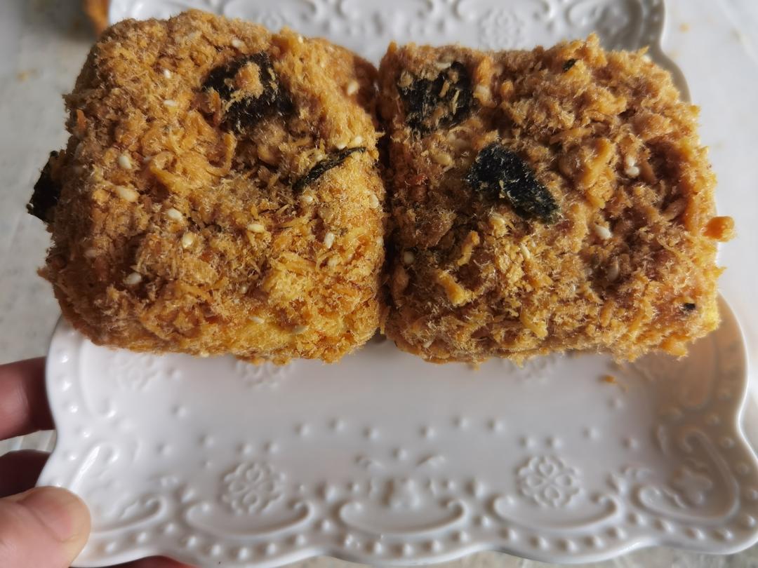 不输鲍师傅—松软美味不腻版海苔肉松小贝（内附超详细蛋白打发方法）