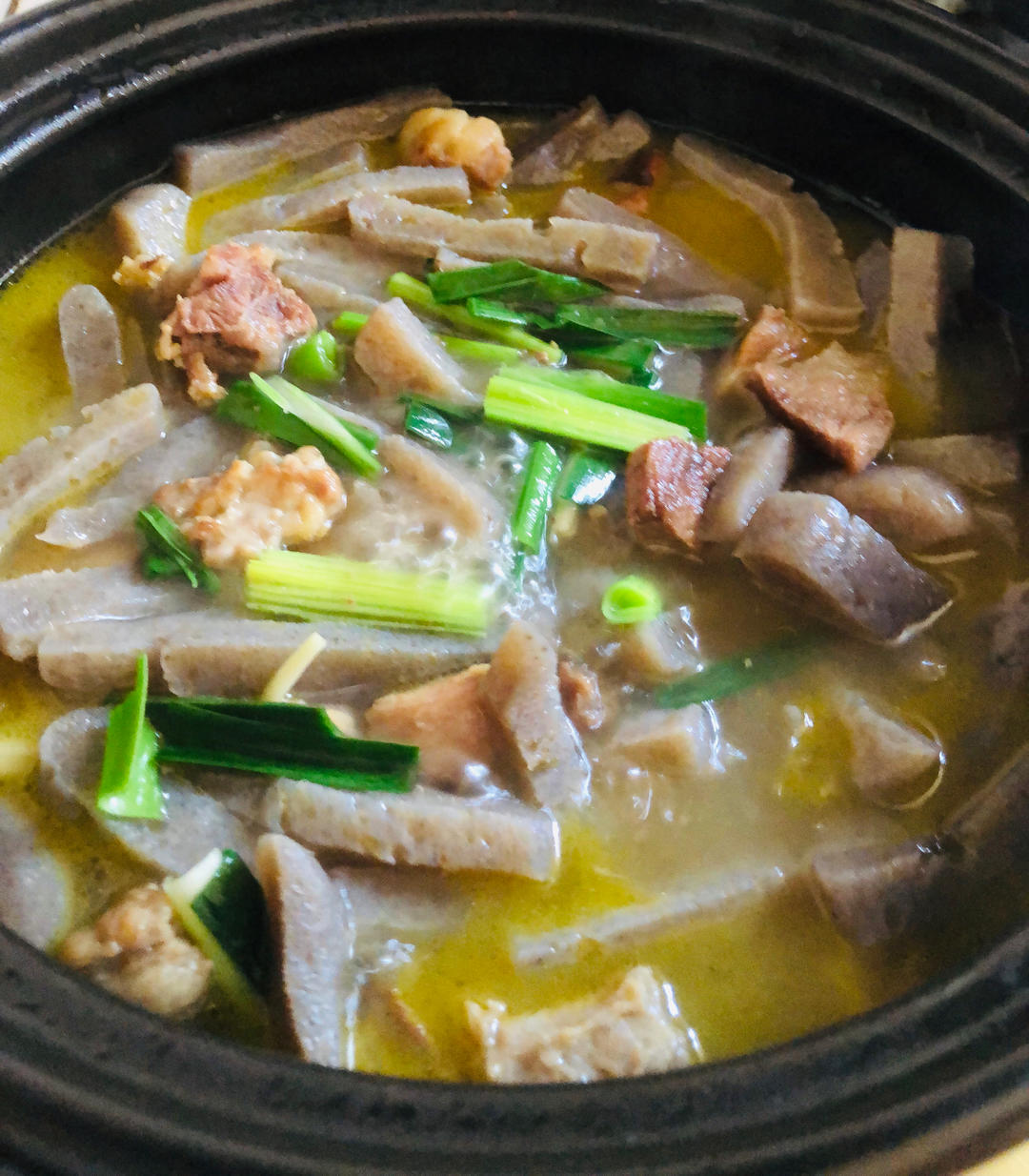牛肉炖魔芋豆腐