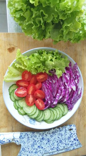 爽口蔬菜沙拉的做法 步骤1