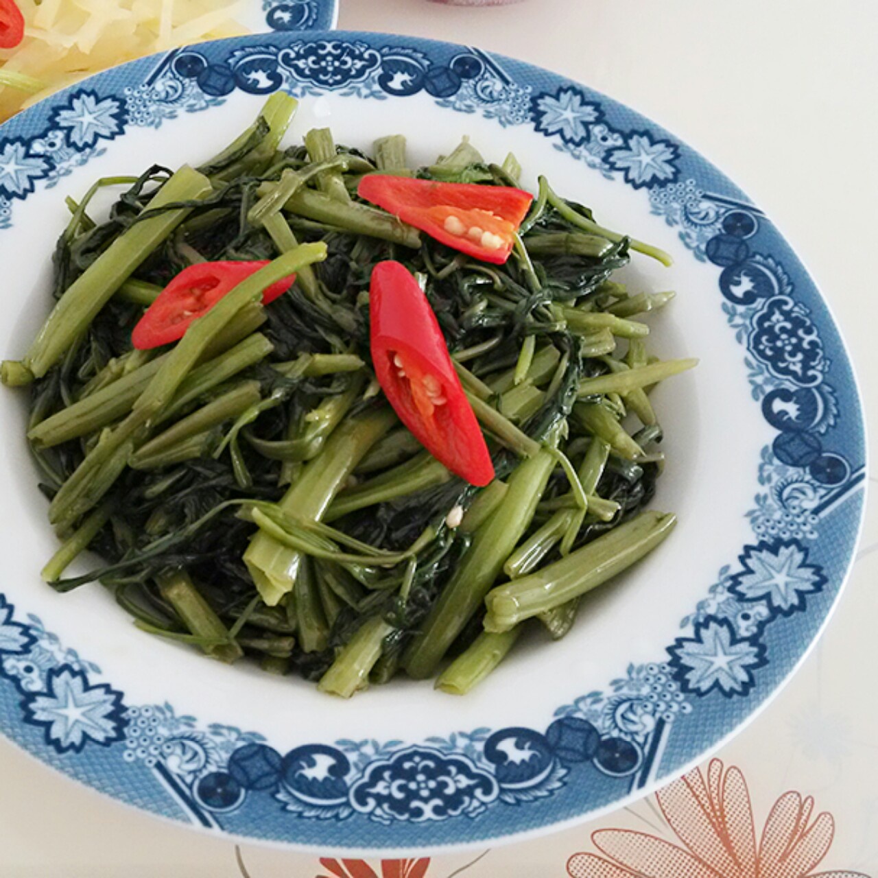 椒丝腐乳炒通菜