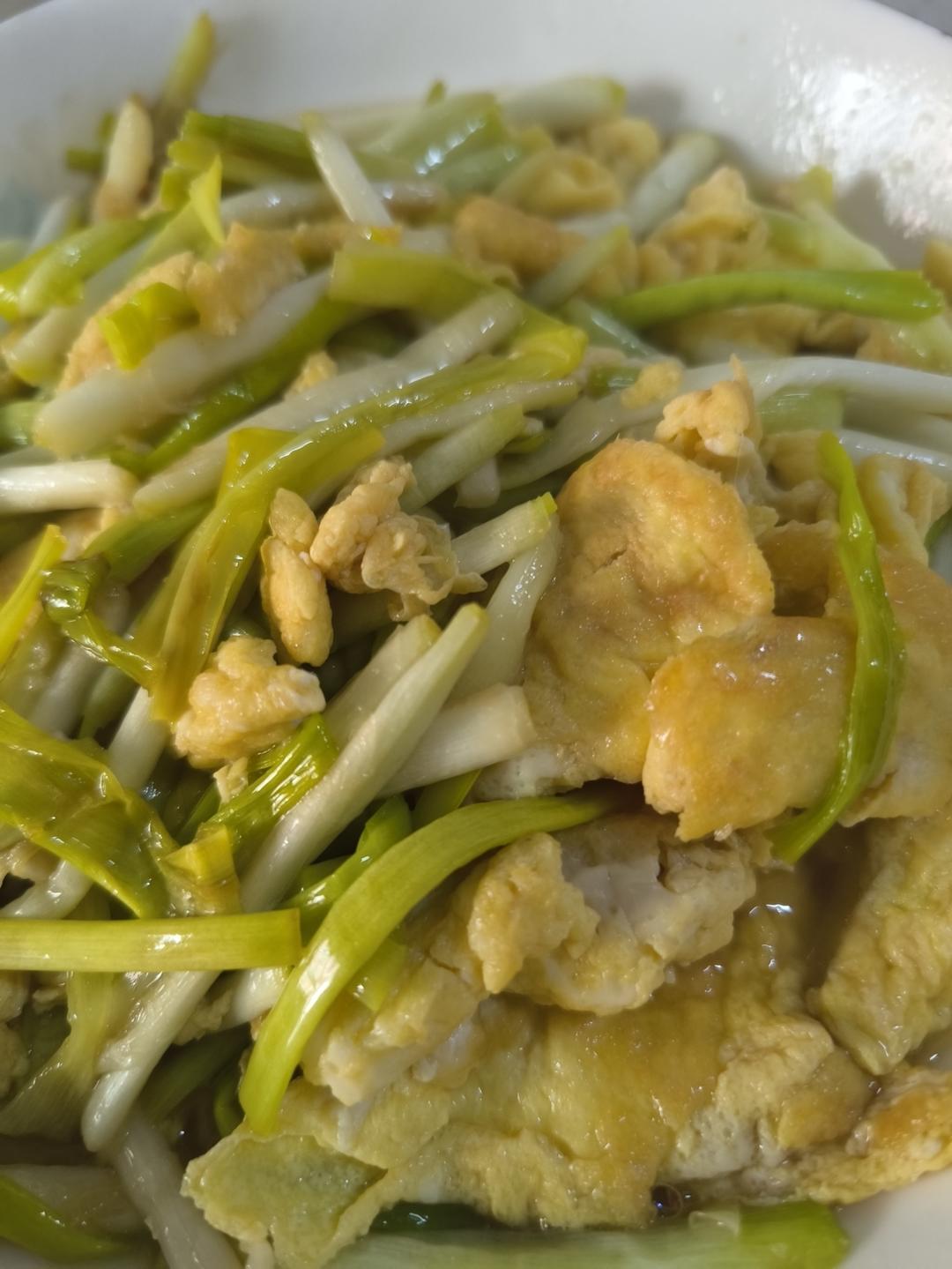 整个简单的韭黄炒蛋（手把手教学）