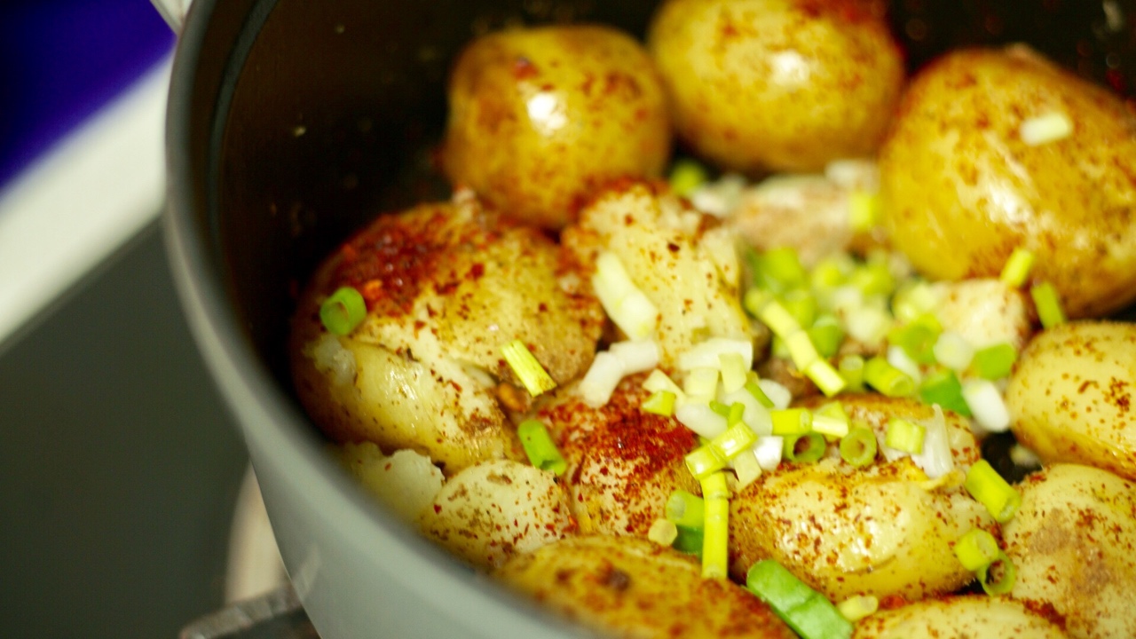 风味小土豆——Staub珐琅铸铁锅