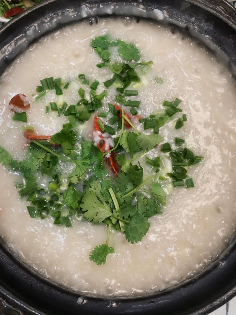 正宗潮汕虾蟹砂锅粥