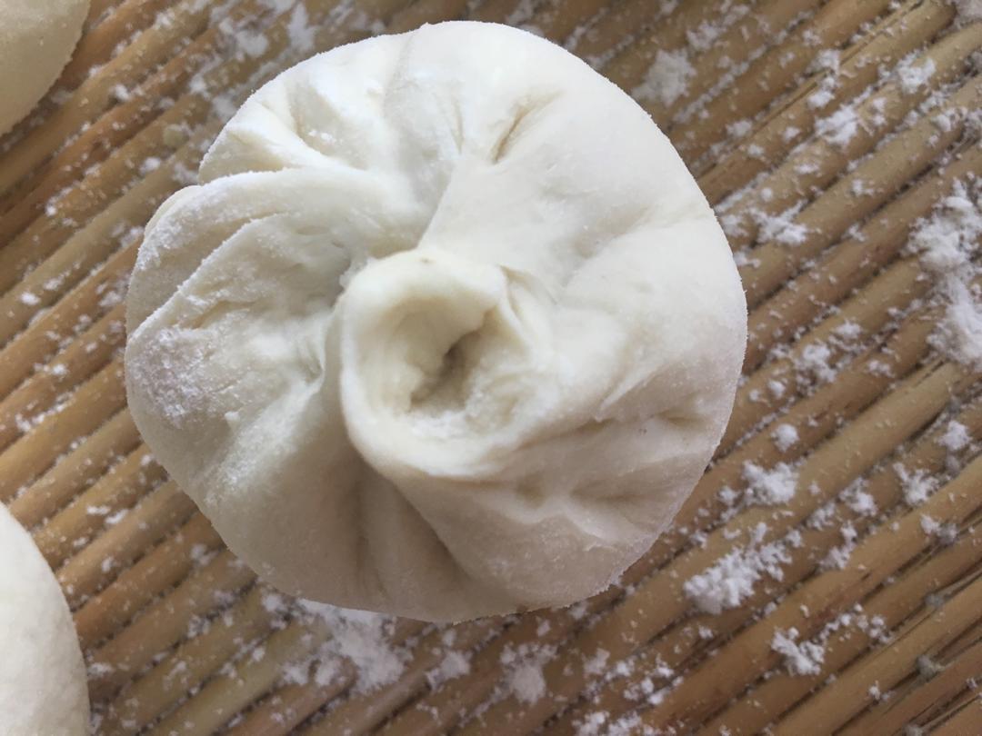 油菜香菇菜包