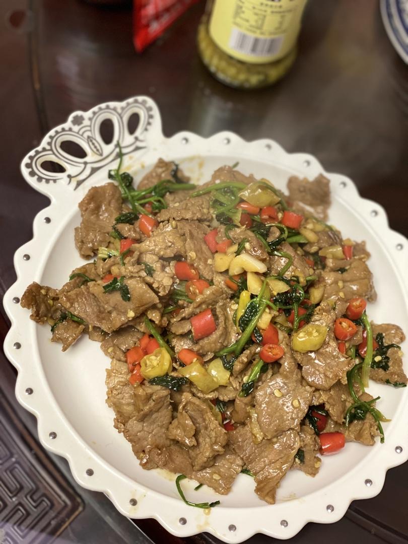 下饭菜😋小炒黄牛肉