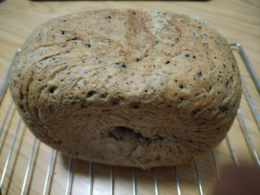 面包机做黑芝麻核桃吐司