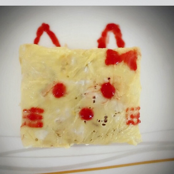 KITTY猫蛋包饭